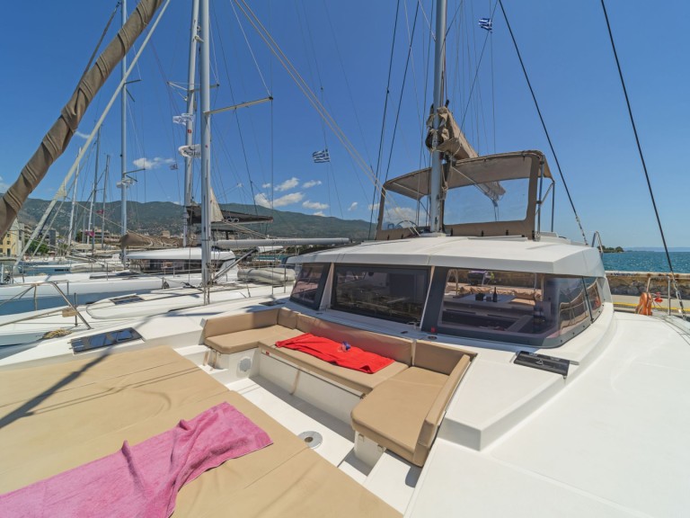 Catamaran hire in Lefkáda - Bali Bali 4.1 Princess