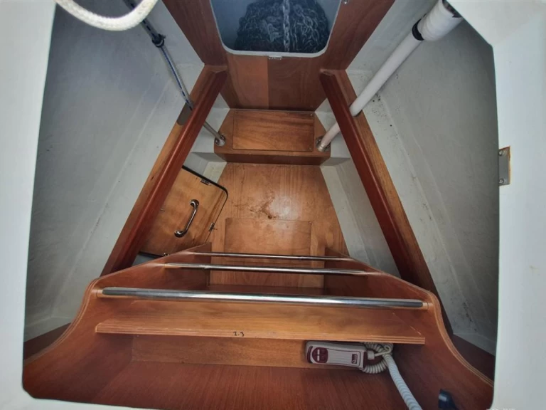 Yacht charter Lefkáda - Bavaria Cruiser 46 on SamBoat