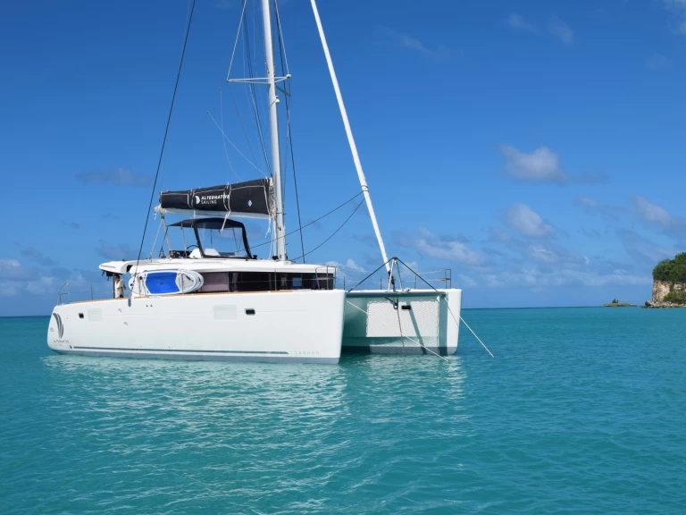 Hire a Lagoon Lagoon 450 Port-Haliguen