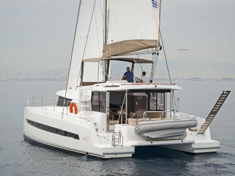 Hire Catamaran Bali with a boat licence