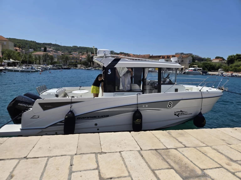 Charter a Bénéteau Barracuda 8 in Split on Samboat