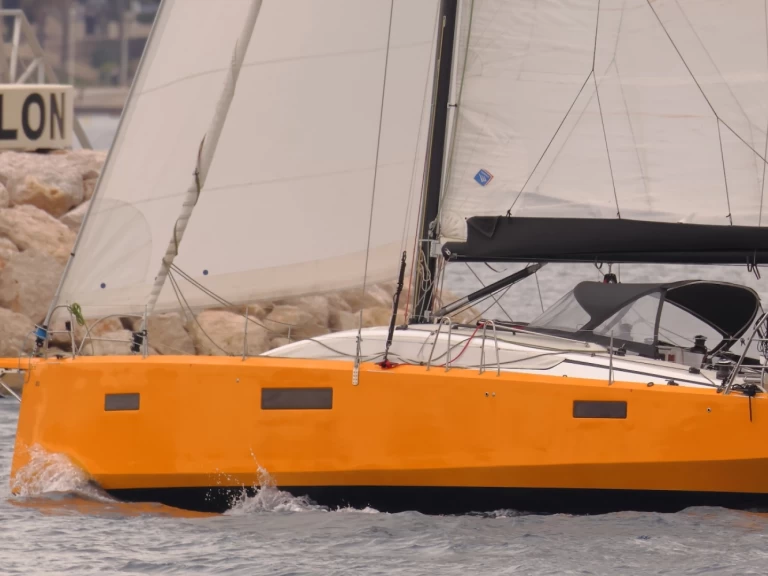 Yacht charter Toulon - RM RM 1380 on SamBoat