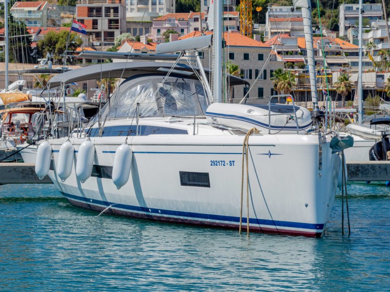 Yacht charter Split - Bavaria Bavaria C46 on SamBoat