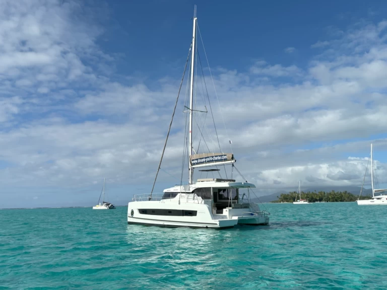 Charter a Bali Bali Catspace Voile in Anse Marcel on Samboat
