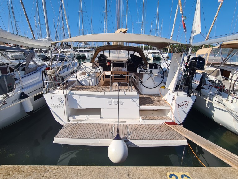 Sailboat hire in Kotor - Dufour Dufour 520 Grand Large