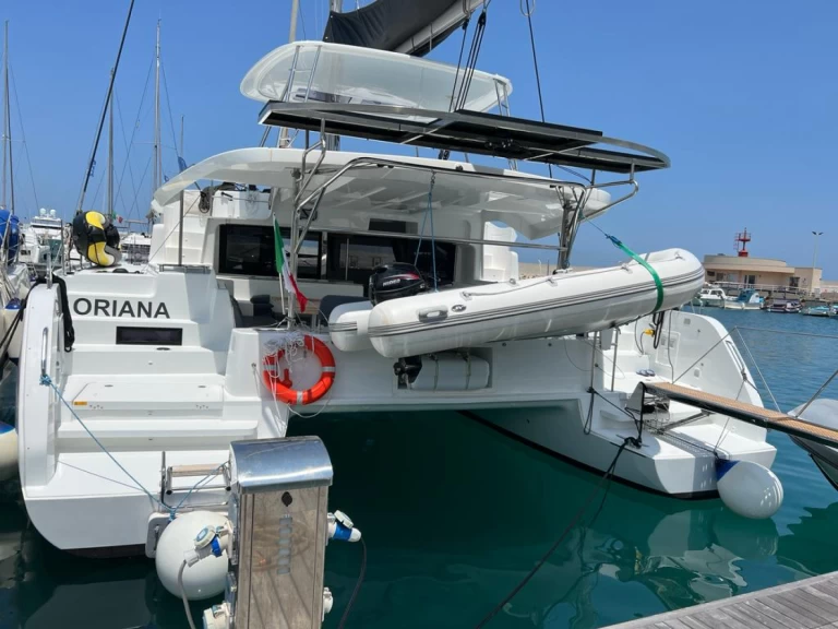 Catamaran hire in Capo d'Orlando - Lagoon Lagoon 46