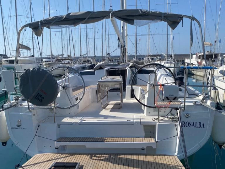 Sailboat to hire Capo d'Orlando at the best price