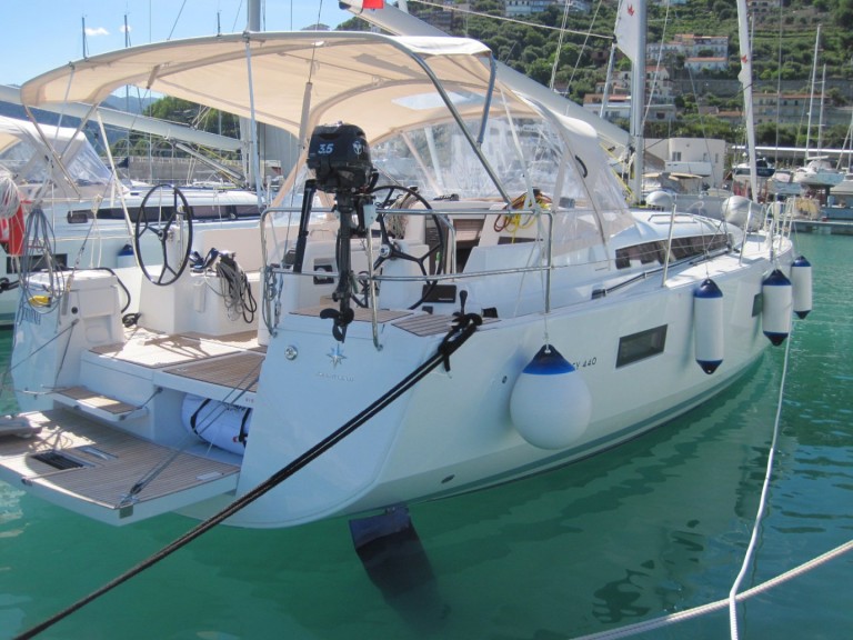 Hire a Jeanneau Sun Odyssey 440 Capo d'Orlando