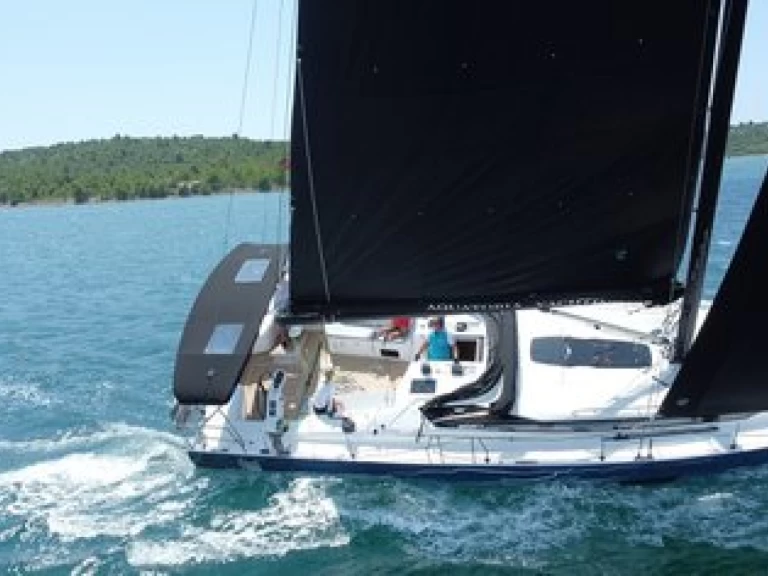 Sailboat to hire Split at the best price
