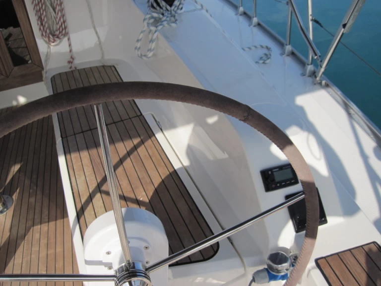 Yacht hire Capo d'Orlando cheap Cruiser 41