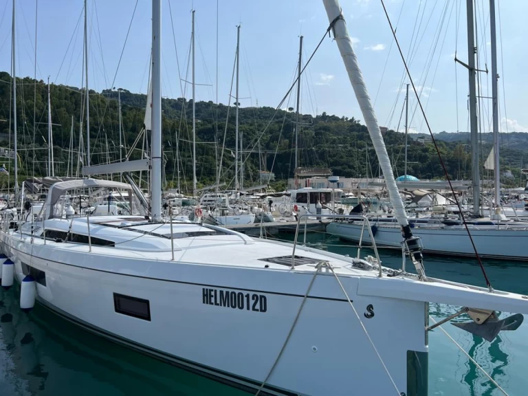 Hire Sailboat with or without skipper Bénéteau Capo d'Orlando