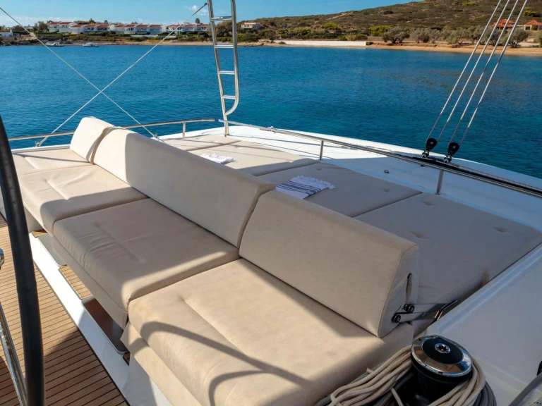 Hire a Lagoon Lagoon 52 F Skiathos