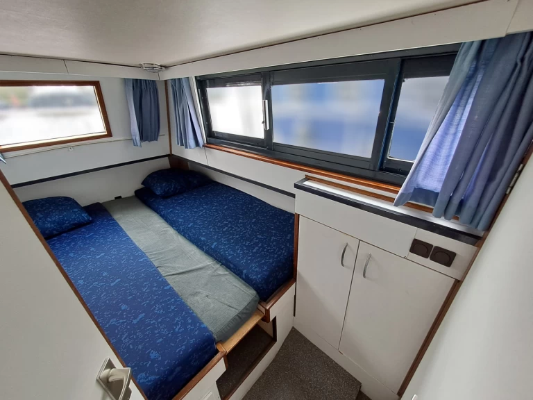 Motorboat hire in Drachten - De Drait Safari Houseboat 1050 D