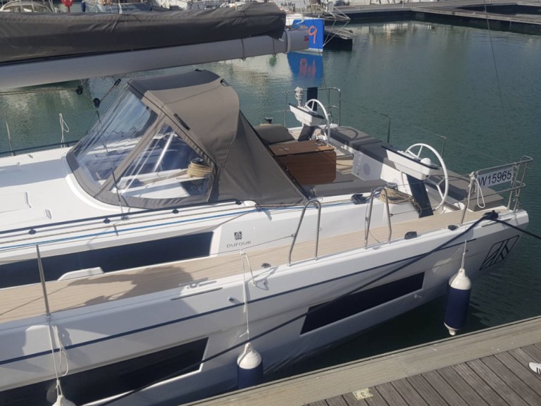 Yacht hire Larmor-Plage cheap Dufour 41