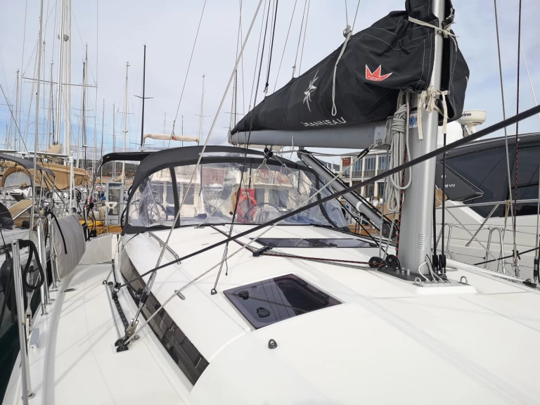 Yacht charter Castiglioncello - Jeanneau Sun Odyssey 440 - 4 cabine - 2 bagni on SamBoat