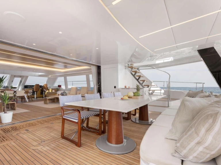 Hire Luxury Yacht with or without skipper Sunreef Bahamas