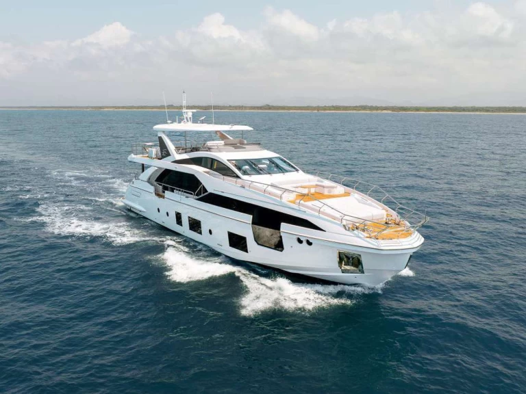 Hire Luxury Yacht with or without skipper Azimut Skiathos