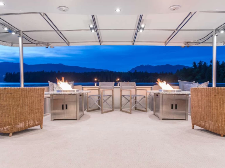 Hire Luxury Yacht with or without skipper Westport Juneau