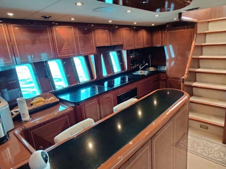 Yacht charter Miami - Mangusta Elton II on SamBoat
