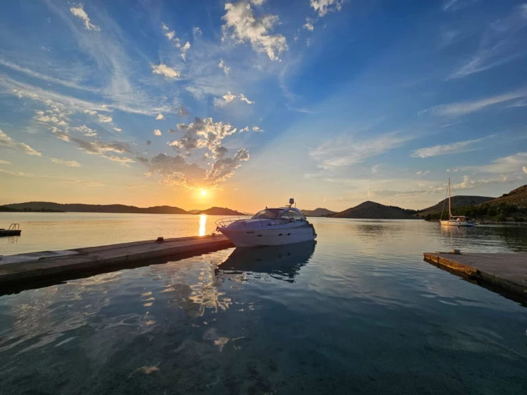 Luxury Yacht to hire Biograd na Moru at the best price