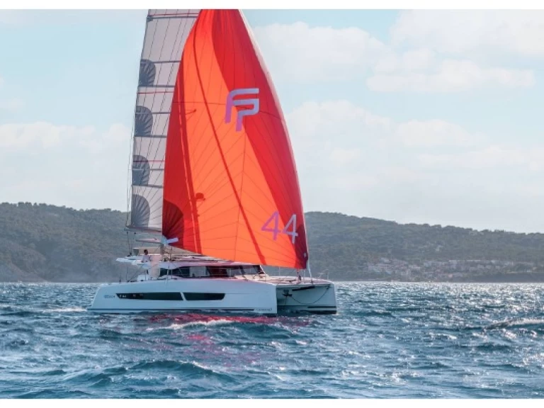 Fountaine Pajot Fountaine Pajot FP 44 Maestro - 3 cab. charter bareboat or skippered in  Saint-Raphaël