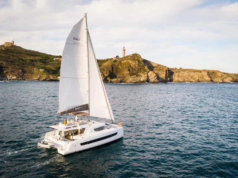 Yacht charter Marsh Harbour - Bali Bali 4.6 on SamBoat