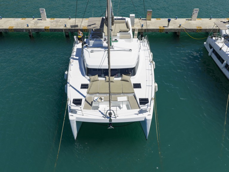 Hire Catamaran Bali with a boat licence