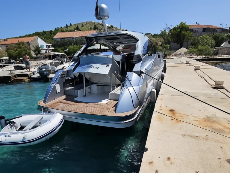 Hire Luxury Yacht Grginić with a boat licence