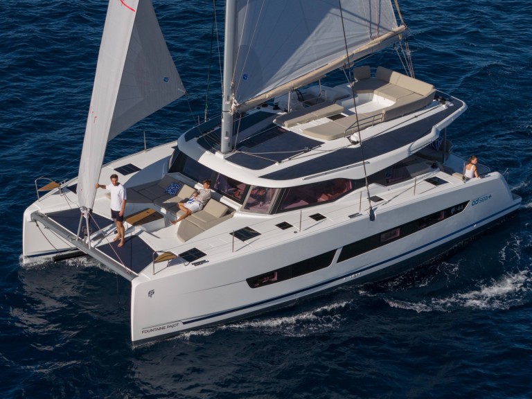 Charter a Fountaine Pajot Fountaine Pajot FP 44 Maestro - 3 cab. in Saint-Raphaël on Samboat