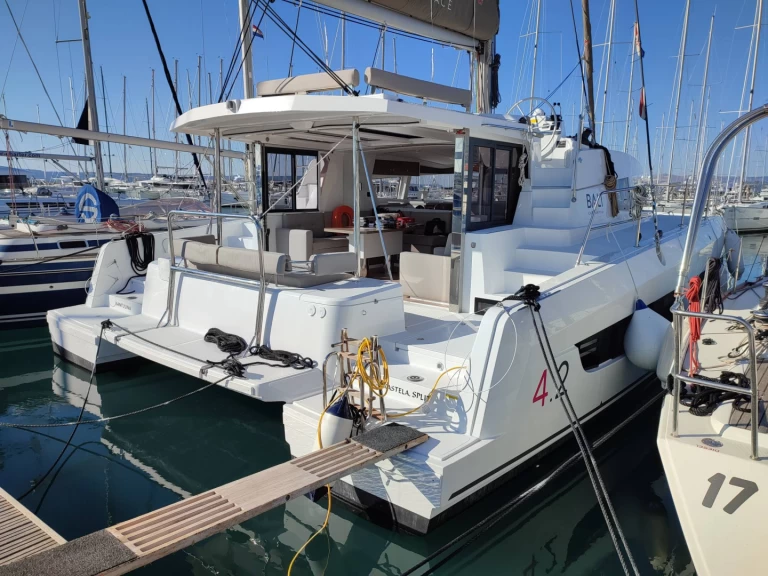 Hire Catamaran with or without skipper 15 Hyères