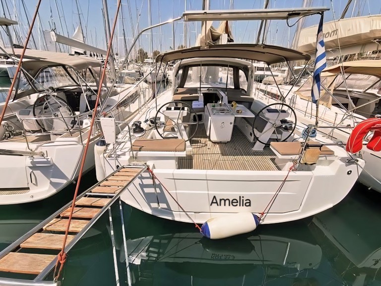 Yacht hire Alimos cheap Oceanis 51.1