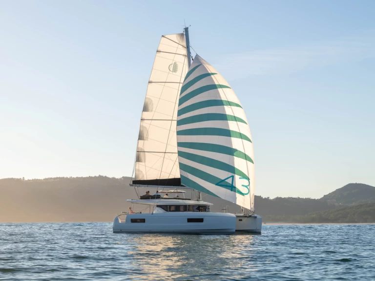 Hire a Lagoon Lagoon 43 Seget Donji