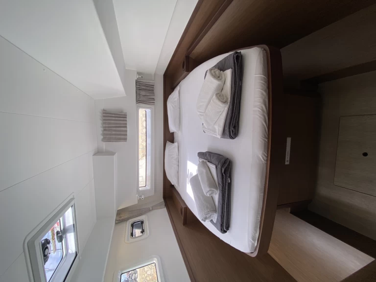 Yacht charter Alimos - Lagoon Lagoon 42 on SamBoat