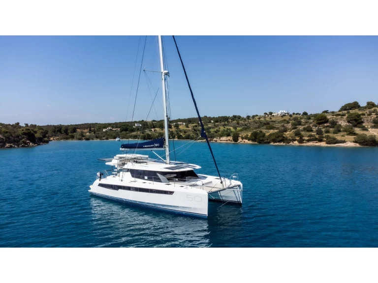 Charter a Leopard Leopard 50 in Gouvia on Samboat