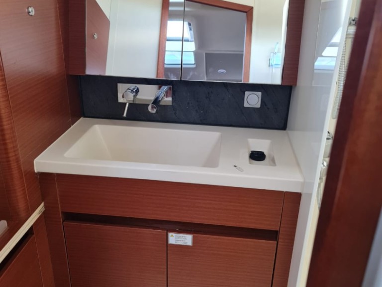 Yacht hire Perigiali cheap Hanse 418