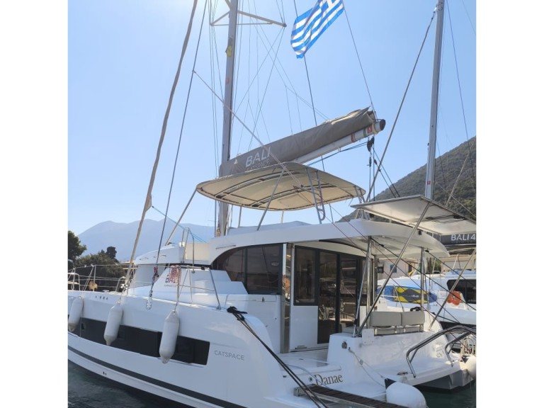 Catamaran hire in Perigiali - Bali Bali Catspace Voile
