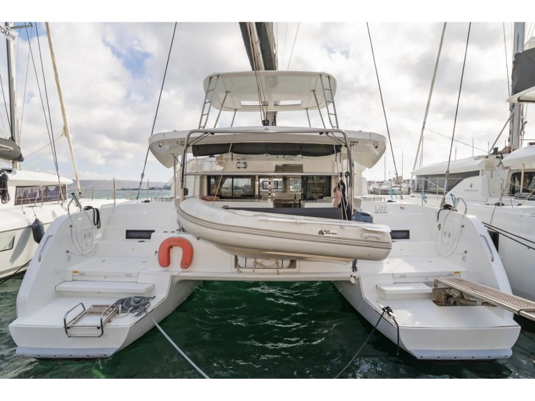 Hire Catamaran with or without skipper Lagoon Perigiali