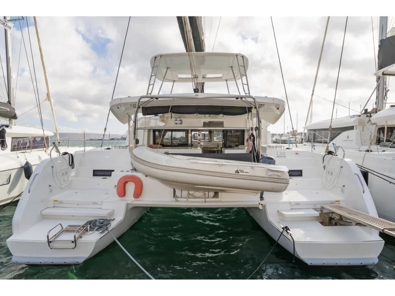 Hire Catamaran with or without skipper Lagoon Perigiali