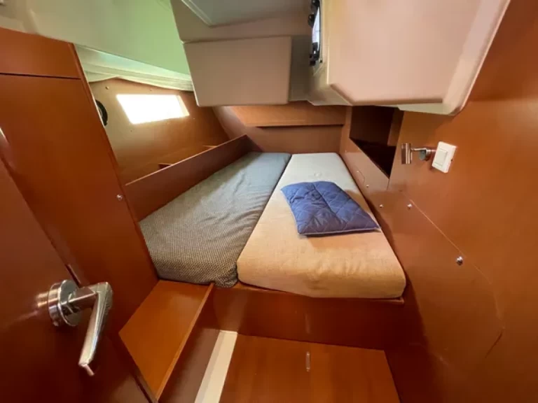 Yacht charter Perigiali - Bénéteau Oceanis 41.1 on SamBoat