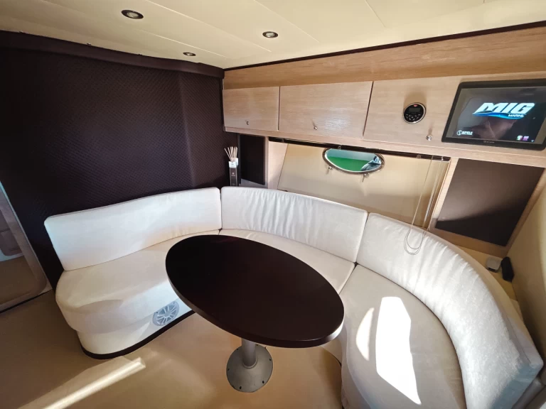 Yacht charter Salerno - Marine Yachting Mig 50 on SamBoat