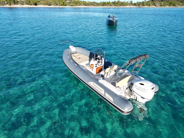 Yacht charter Porto-Vecchio - Capelli Capelli 626 Luxe on SamBoat