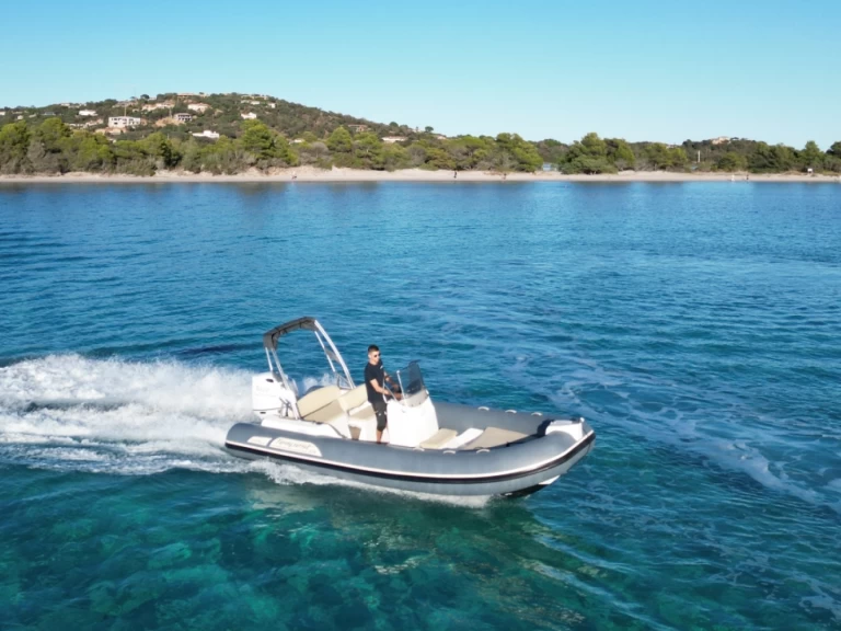 RIB hire in Porto-Vecchio - Capelli Capelli 626 Luxe
