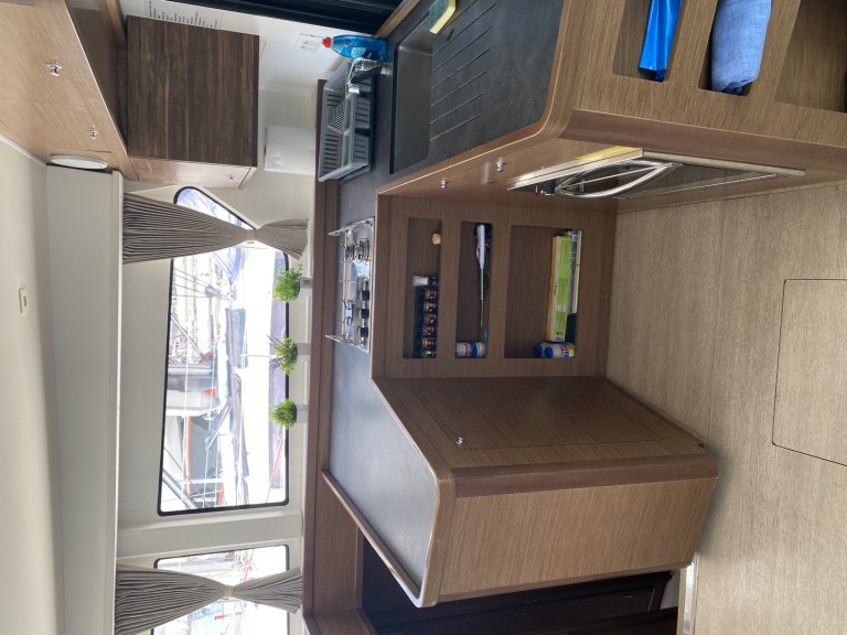 Charter a Lagoon Lagoon 42 in Alimos on Samboat