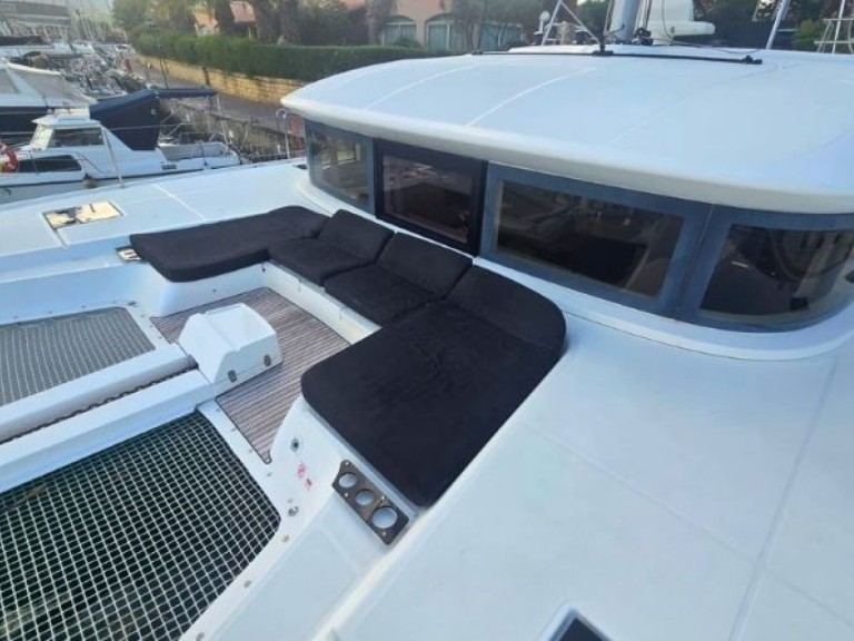 Hire Catamaran with or without skipper Lagoon Olbia