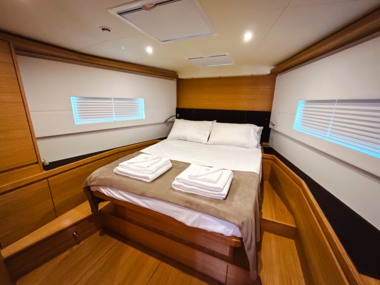 Yacht charter Salerno - Solaris Solaris 50 on SamBoat