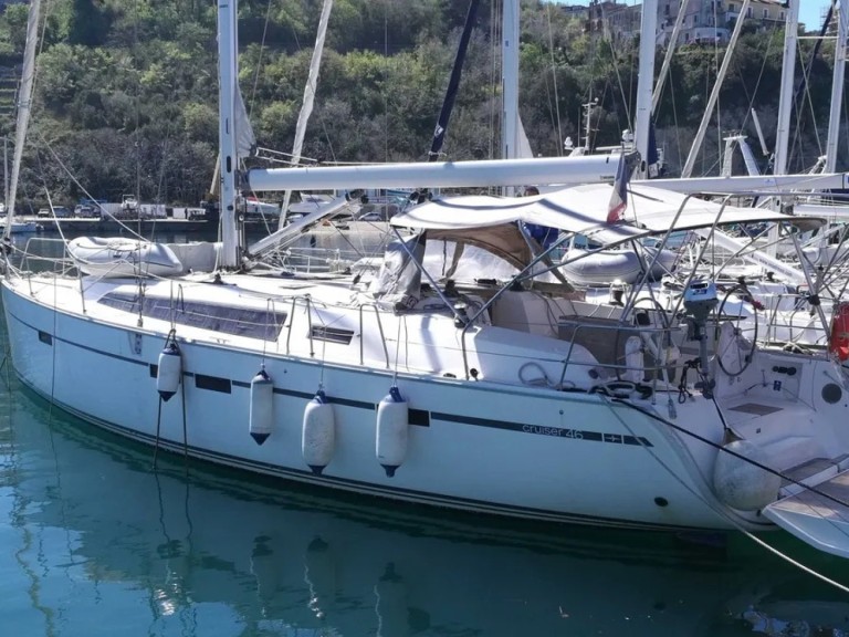 Sailboat hire in Agropoli - Bavaria Cruiser 46