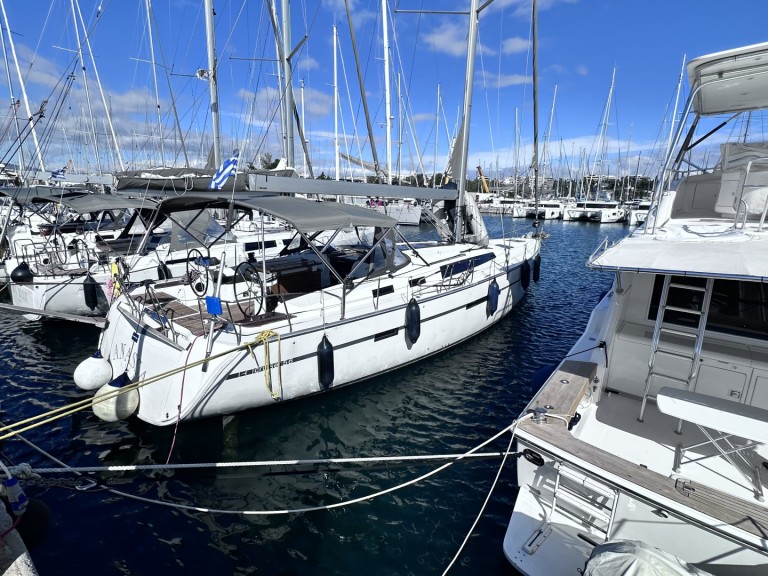 Hire Sailboat with or without skipper Bavaria Alimos