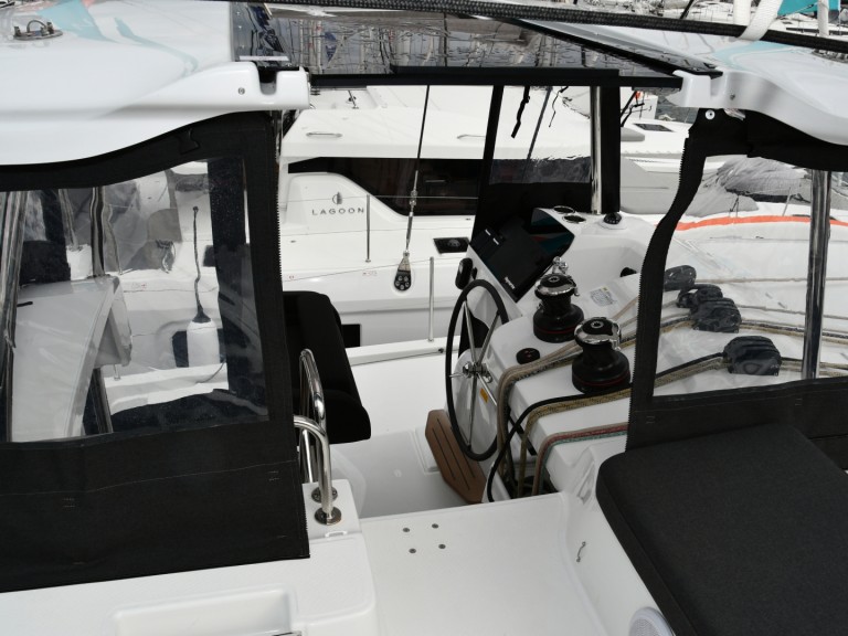 Yacht charter Komolac - Lagoon Lagoon 43 on SamBoat