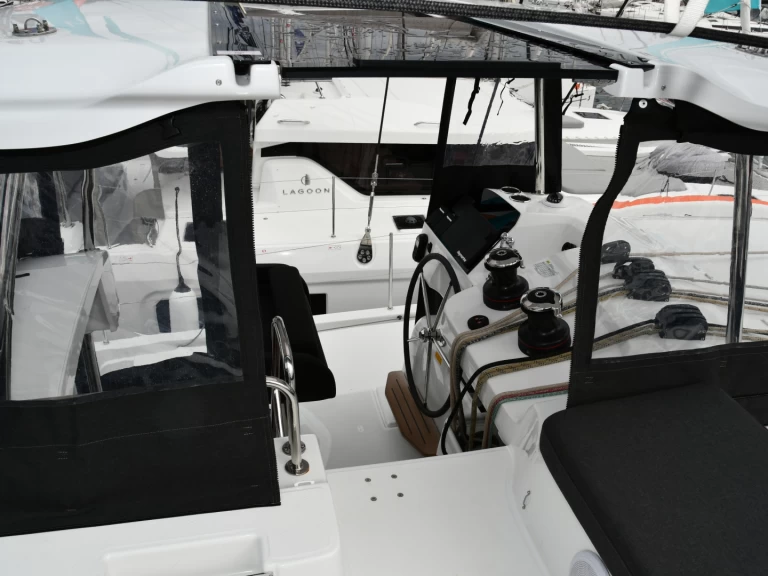 Yacht charter Komolac - Lagoon Lagoon 43 on SamBoat