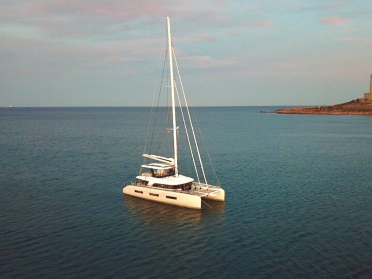 Catamaran to hire Kaštela at the best price